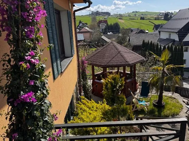 Guest house Toskanski Zakatek Kluszkowce